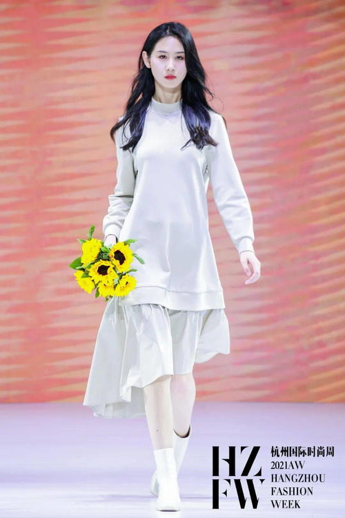 设计落地 触摸市场 国博会场与中国杭州国际服装产业交易会开幕，聚焦电子产品融合